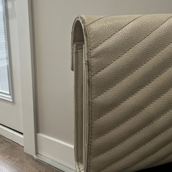 *SOLD* YSL Grain de Poudre Metelasse - Picture 7 of 8